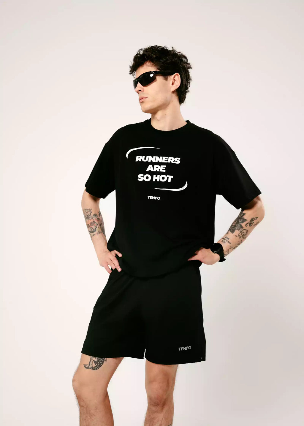 OVERSIZE TEE - RUNNERS ARE SO HOT