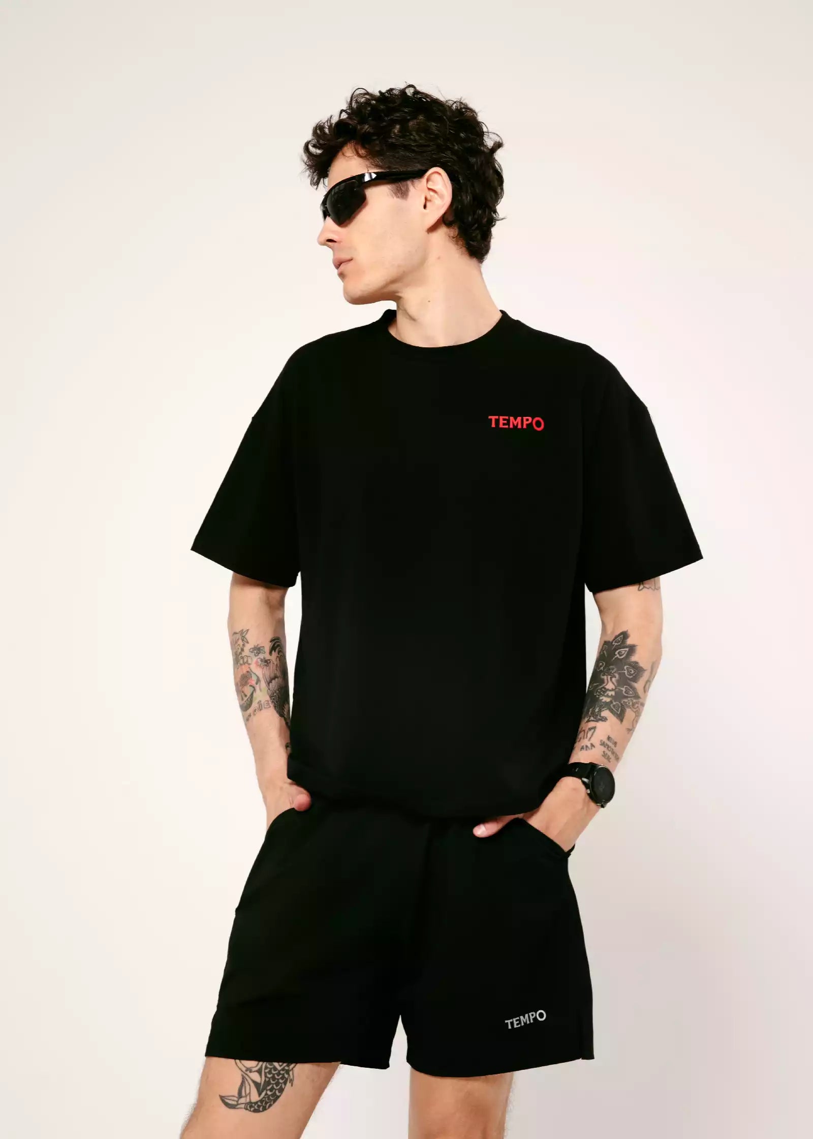 OVERSIZE TEE - EVERYTHING IS THE WIN