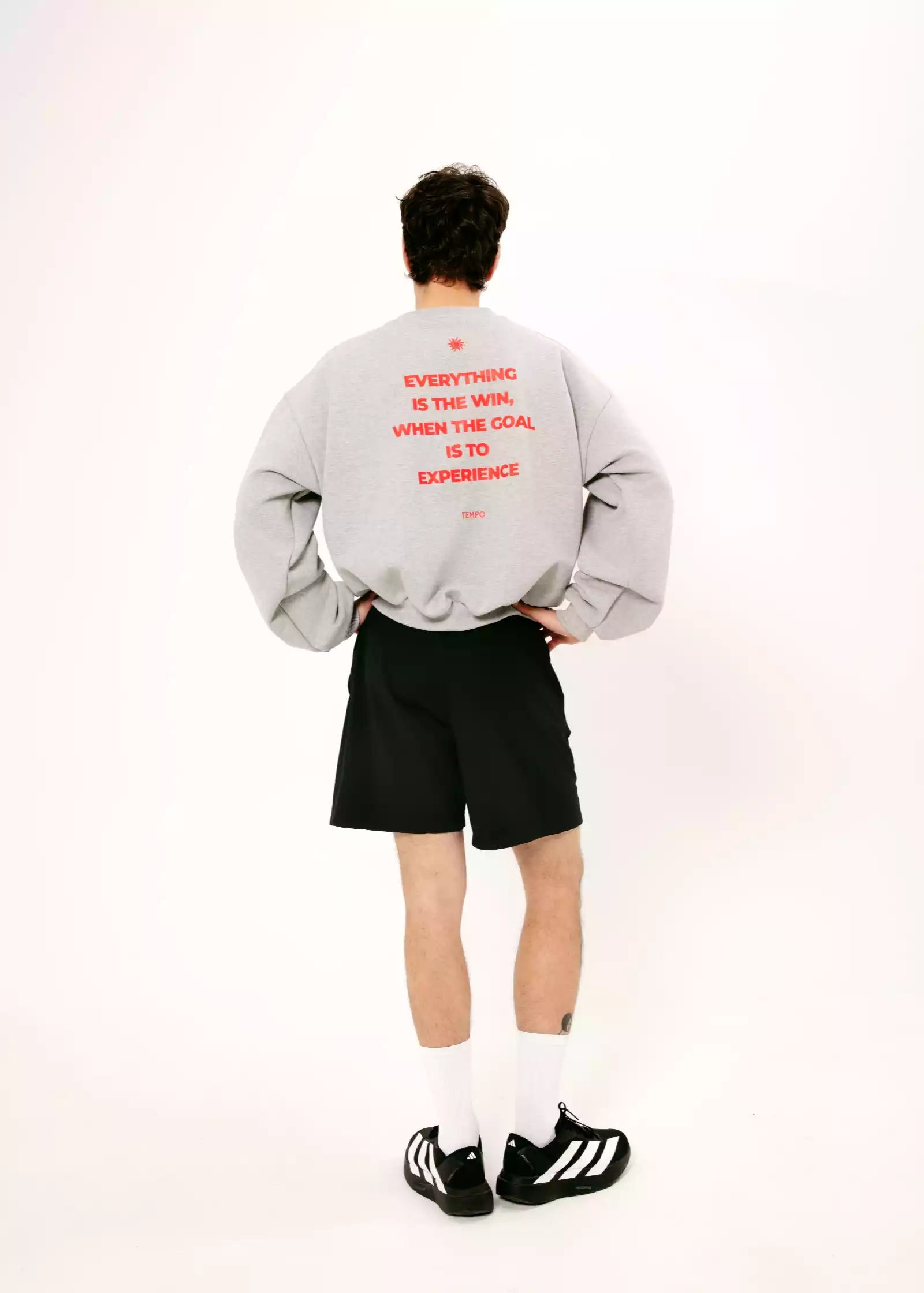 CREWNECK - EVERYTHING IS THE WIN