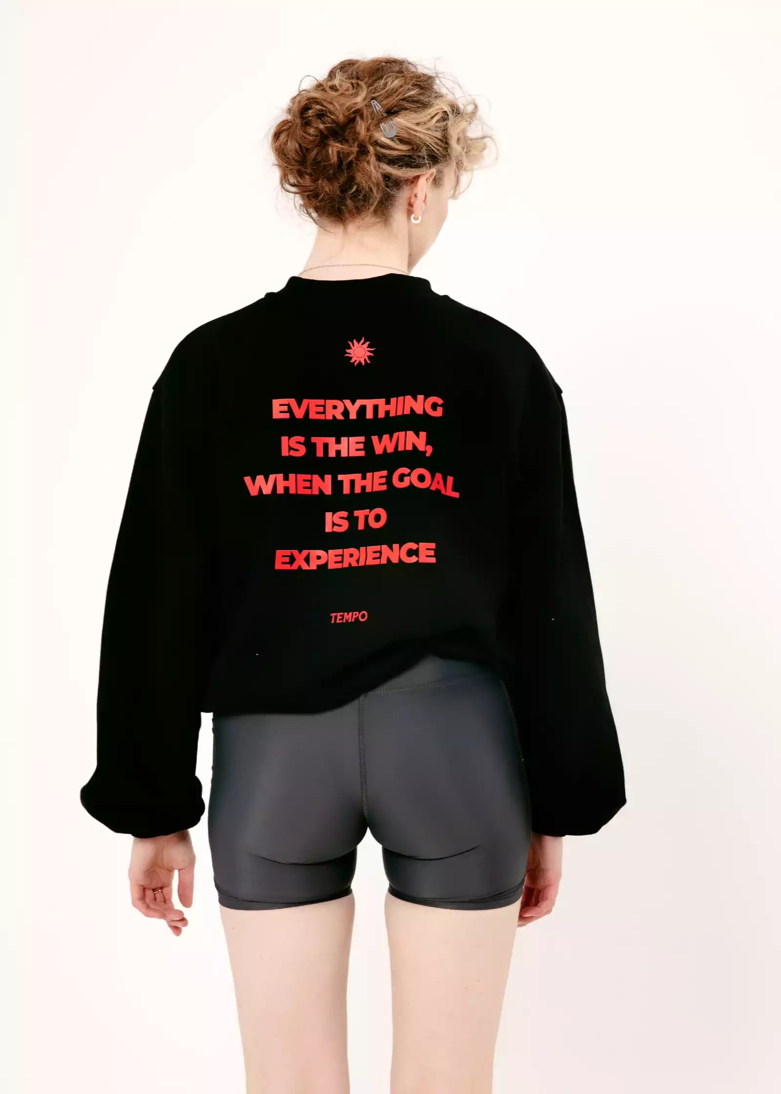 CREWNECK - EVERYTHING IS THE WIN