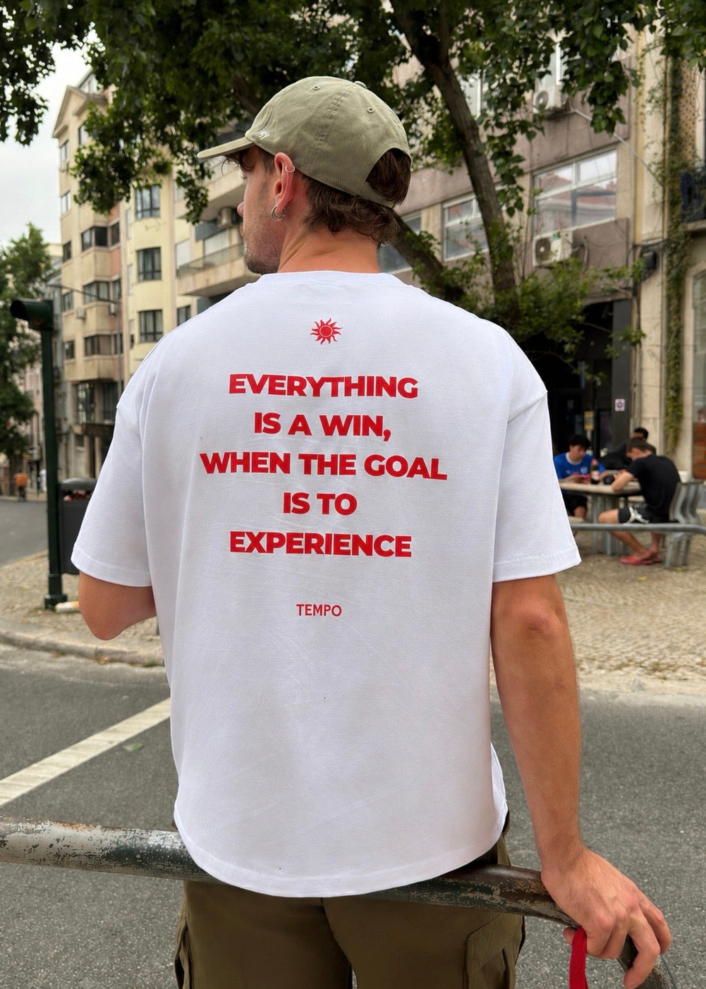 OVERSIZE TEE - EVERYTHING IS A WIN
