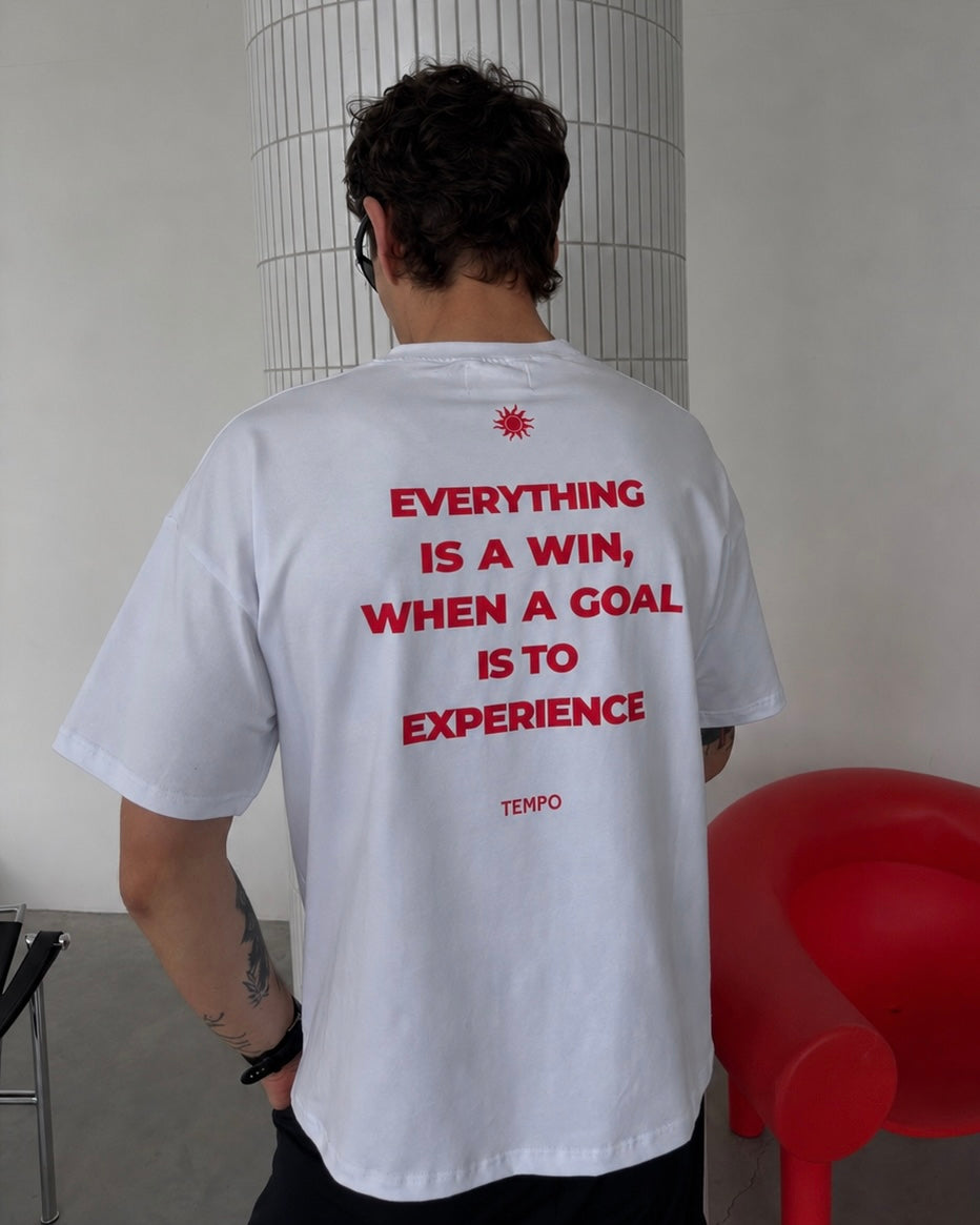 T-shirt oversize Everything Is a Win – TEMPO (zdjęcie 2)