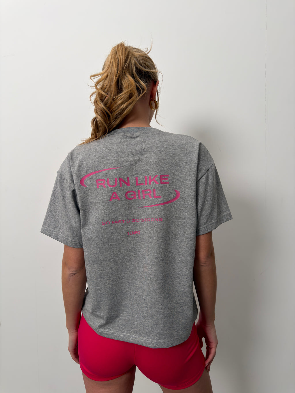 T-shirt oversize Run Like a Girl – TEMPO (zdjęcie 3)