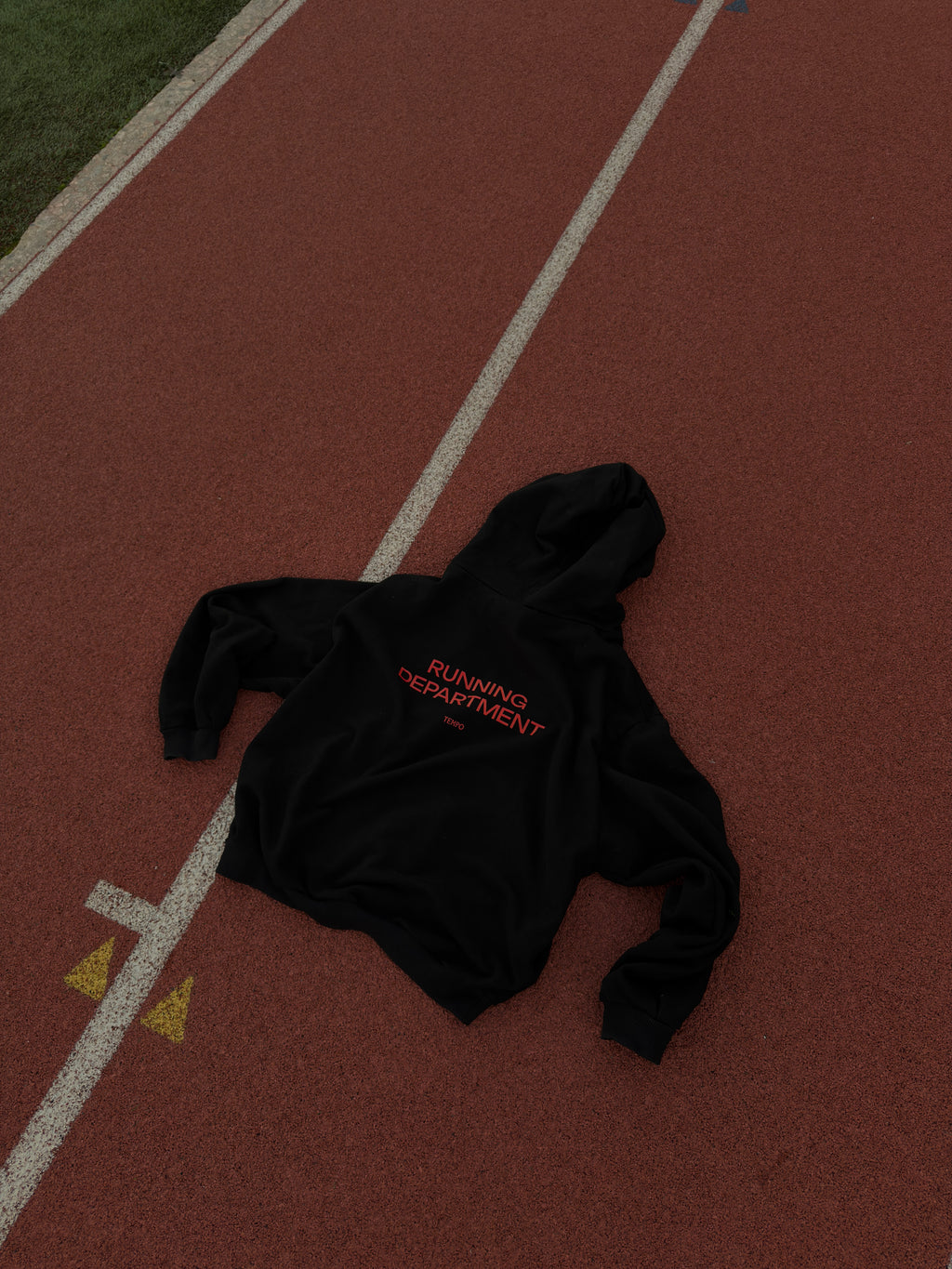 BLACK HOODIE RUNNING DEPARTMENT