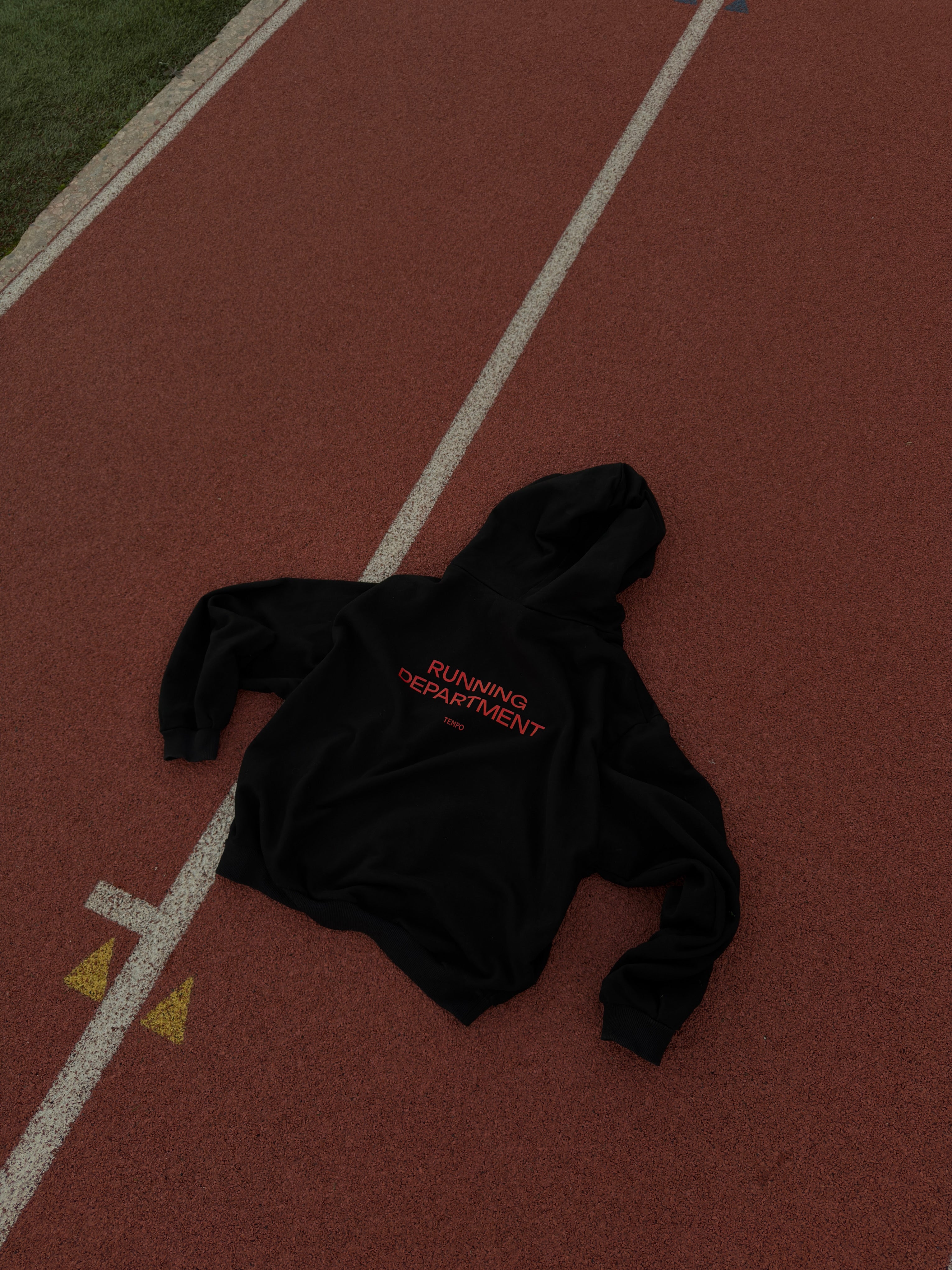 BLACK HOODIE RUNNING DEPARTMENT