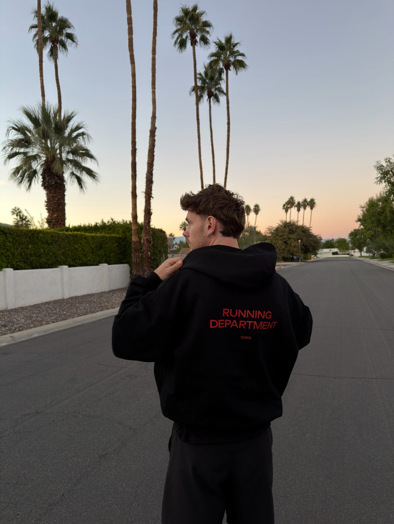 BLACK HOODIE RUNNING DEPARTMENT