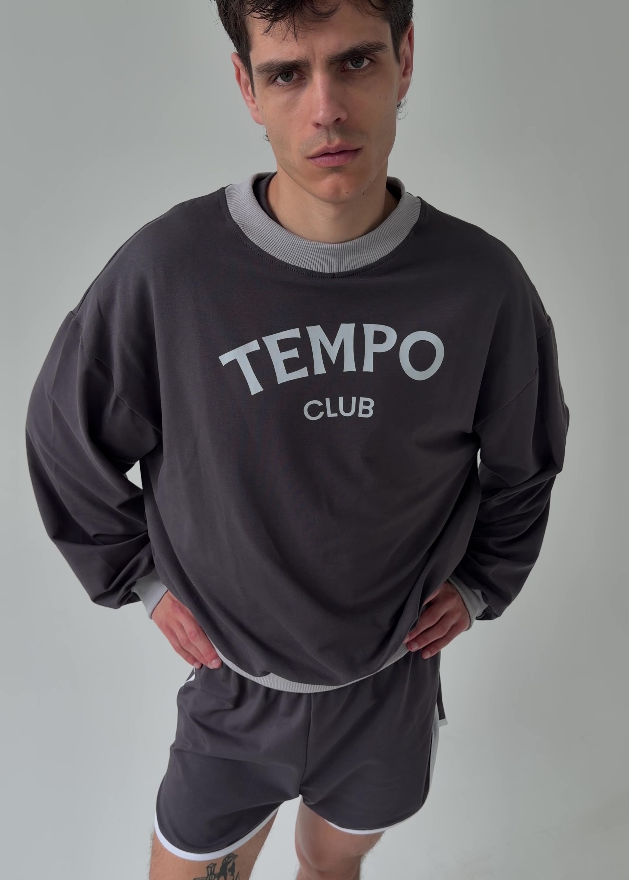 LIGHTWEIGHT CREWNECK TEMPO CLUB